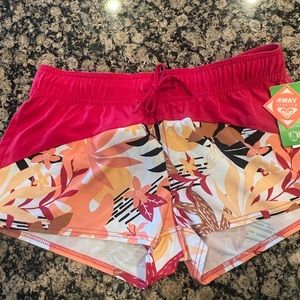 Roxy board shorts bright and light